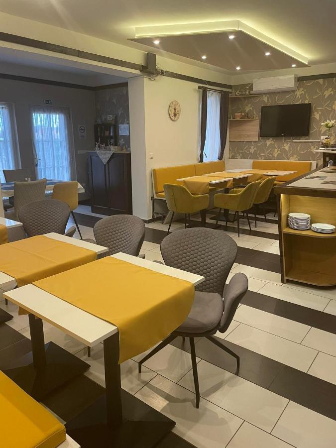 Medea Apartman Bük Eksteriør billede